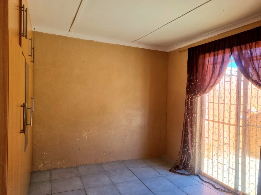 3 Bedroom Property for Sale in Roodepan Northern Cape